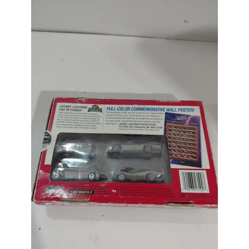 NIP Johnny Lightning Commemorative 1:64 Die Cast Set 2 (GTO Roadster) Chrome